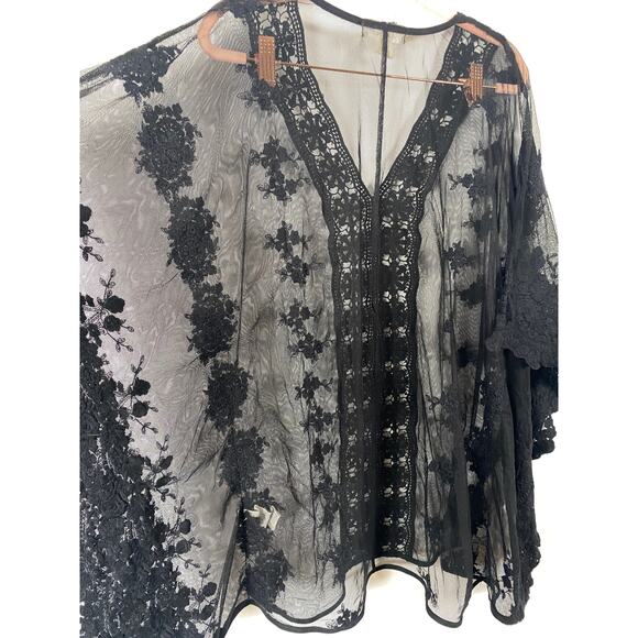 Forever 21 Women Black Mesh Embroidered Batwing Cover up Top Vneck Size S - Picture 3 of 8